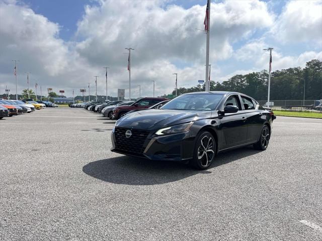 2025 Nissan Altima SR FWD
