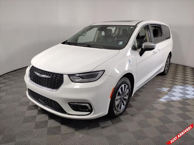2023 Chrysler Pacifica Hybrid Limited