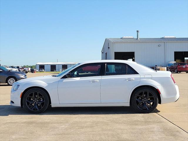 2023 Chrysler 300 Touring 2023 Chrysler 300 Touring