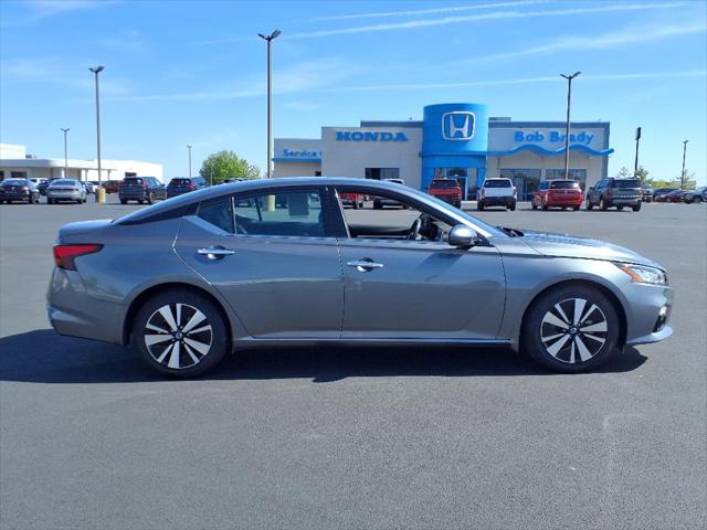 2021 Nissan Altima SL FWD