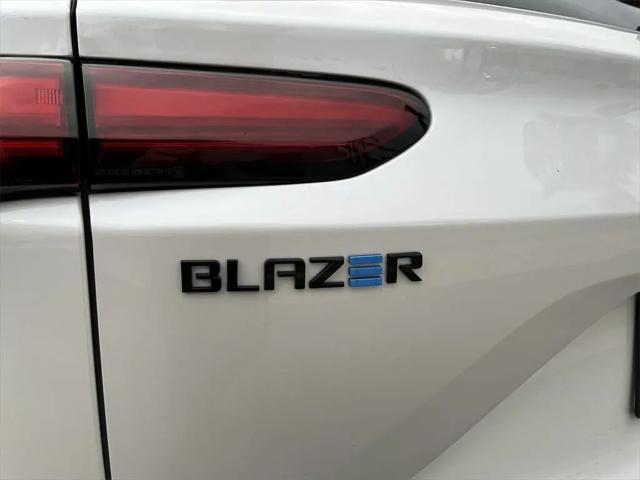 2025 Chevrolet V Blazer eAWD RS