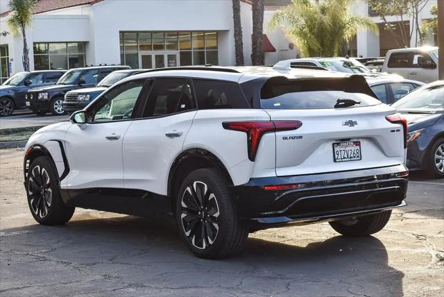 2025 Chevrolet V Blazer eAWD RS