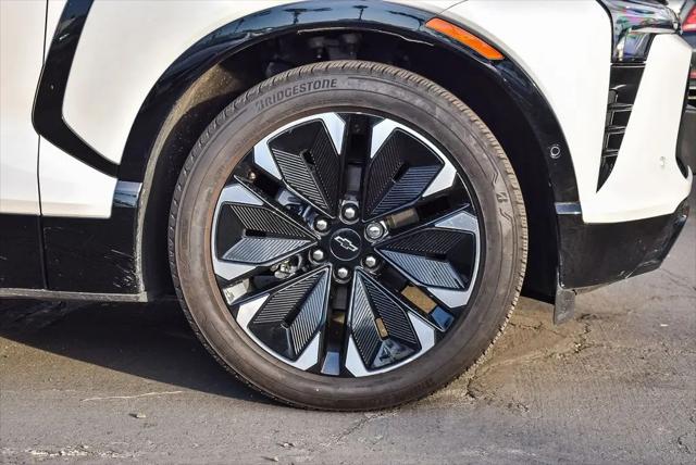 2025 Chevrolet V Blazer eAWD RS
