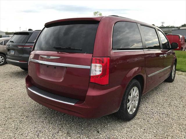 2016 Chrysler Town and Country Touring