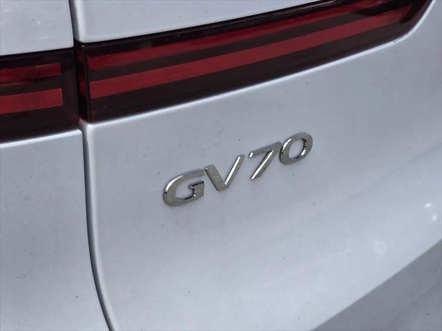 2026 Genesis GV70 Standard