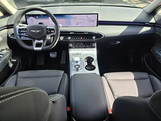 2026 Genesis GV70 Standard