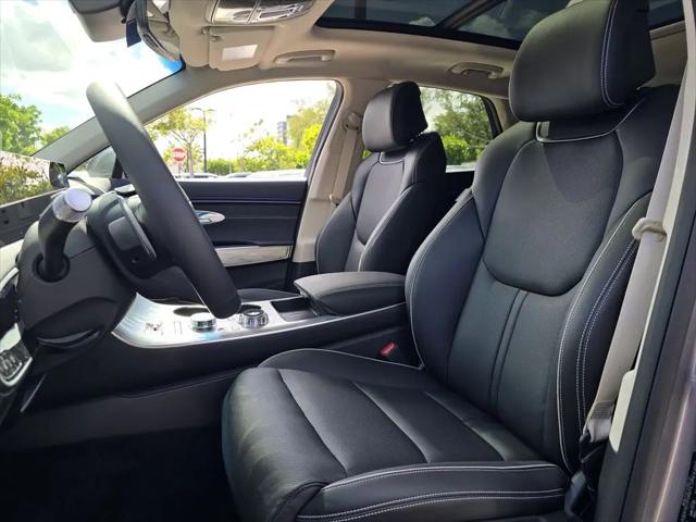 2026 Genesis GV70 Standard