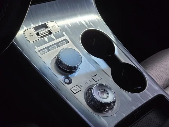 2026 Genesis GV70 Standard