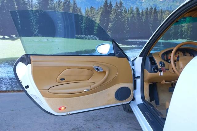 1999 Porsche 911 Carrera