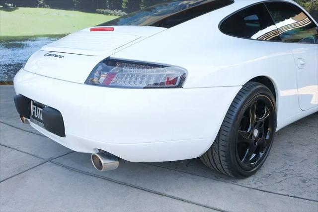 1999 Porsche 911 Carrera
