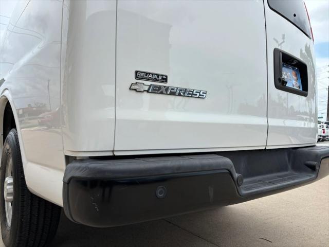 2017 Chevrolet Express Work Van