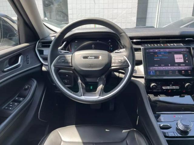 2023 Jeep Grand Cherokee Base