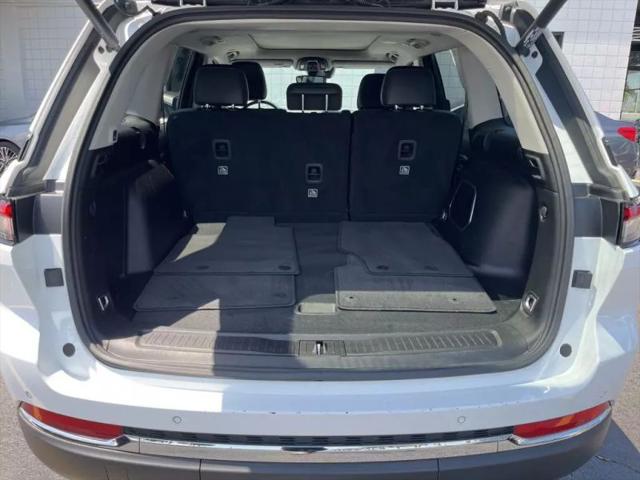 2023 Jeep Grand Cherokee Base