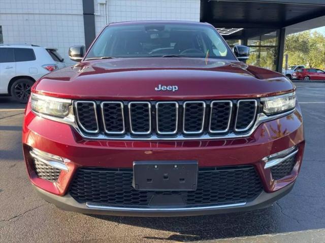 2023 Jeep Grand Cherokee Base