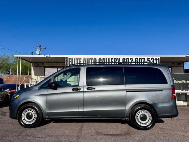 2022 Mercedes-Benz Metris Base