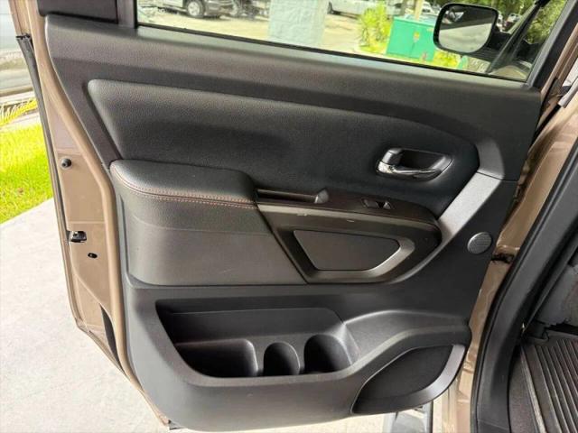2020 Nissan Titan Crew Cab PRO-4X 4x4