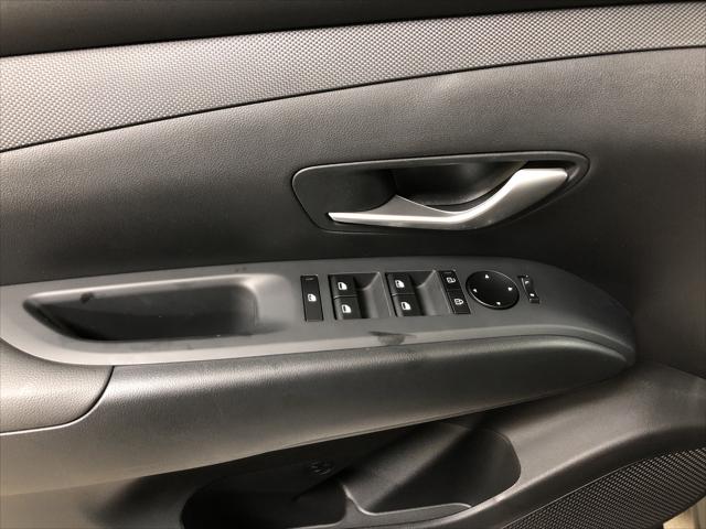 2025 Hyundai Santa Cruz SE