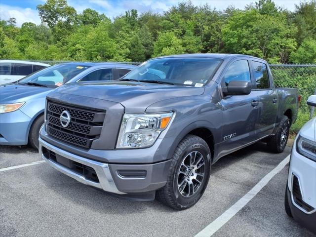 2022 Nissan TITAN Crew Cab SV 4x2