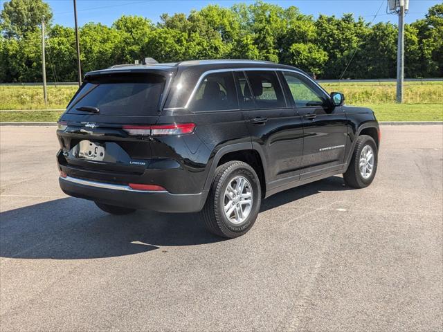 2023 Jeep Grand Cherokee Laredo 4x4