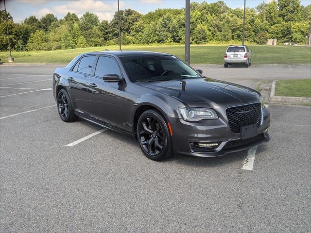 2022 Chrysler 300 Touring L
