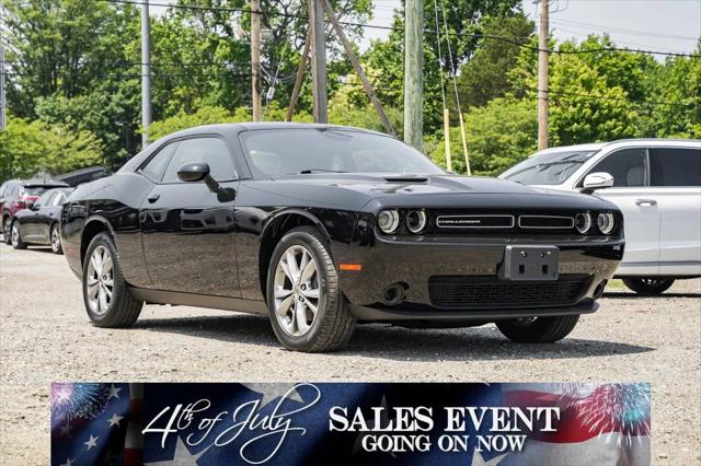 2022 Dodge Challenger SXT AWD