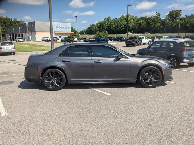 2022 Chrysler 300 Touring L