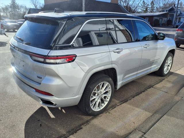 2023 Jeep Grand Cherokee Summit 4x4