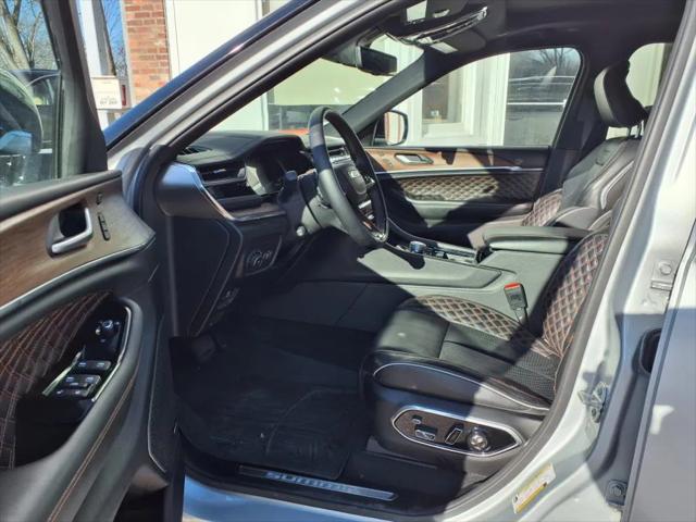 2023 Jeep Grand Cherokee Summit 4x4