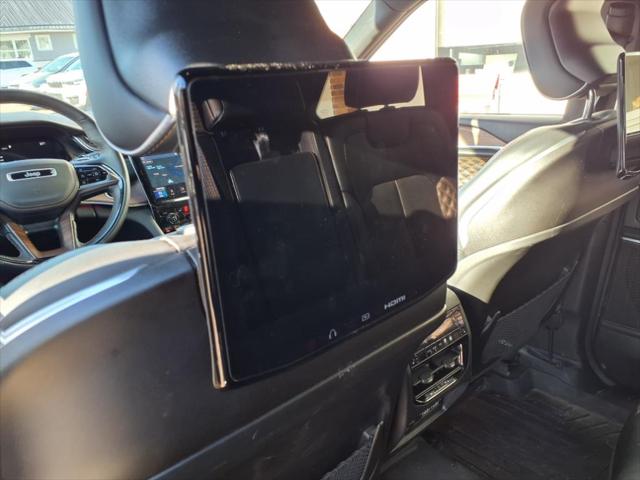 2023 Jeep Grand Cherokee Summit 4x4