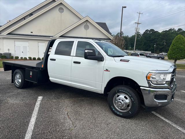 2024 RAM Ram 3500 Chassis Cab RAM 3500 TRADESMAN CREW CAB CHASSIS 4X4 60 CA