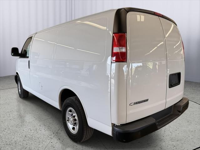 2020 Chevrolet Express Cargo RWD 2500 Regular Wheelbase WT 2020 Chevrolet Express Cargo RWD 2500 Regular Wheelbase WT