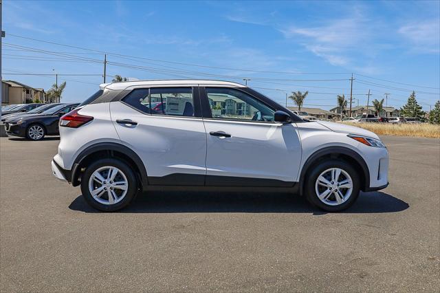 2025 Nissan Kicks S