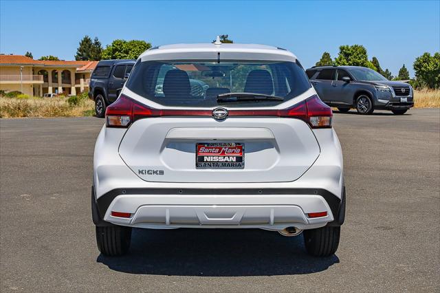 2025 Nissan Kicks S