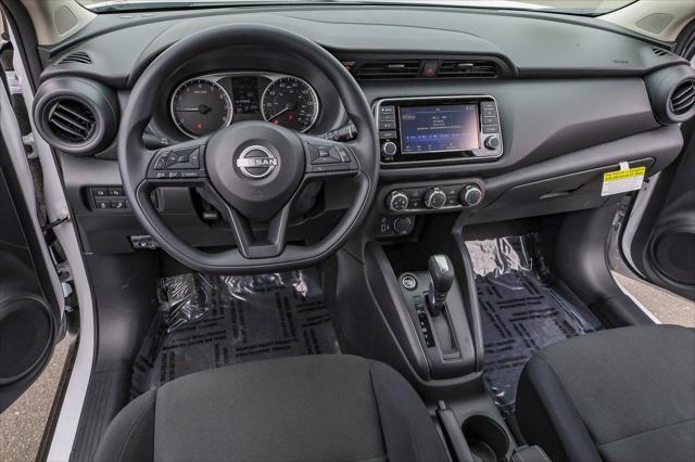 2025 Nissan Kicks S