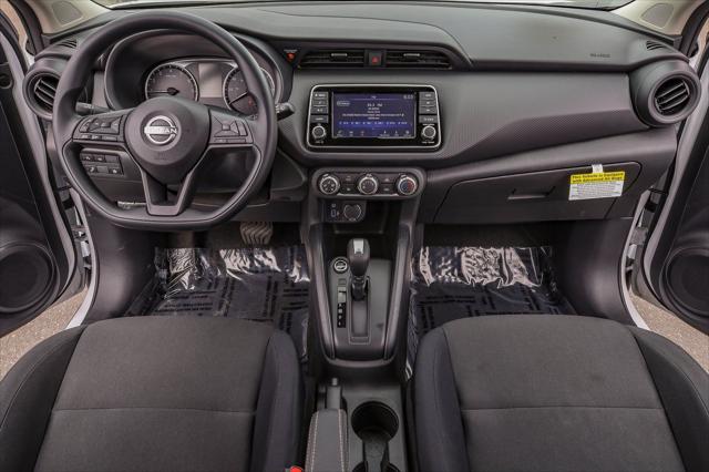 2025 Nissan Kicks S