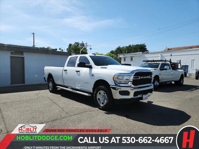 2020 RAM 2500 Tradesman Crew Cab 4X4 8 Box