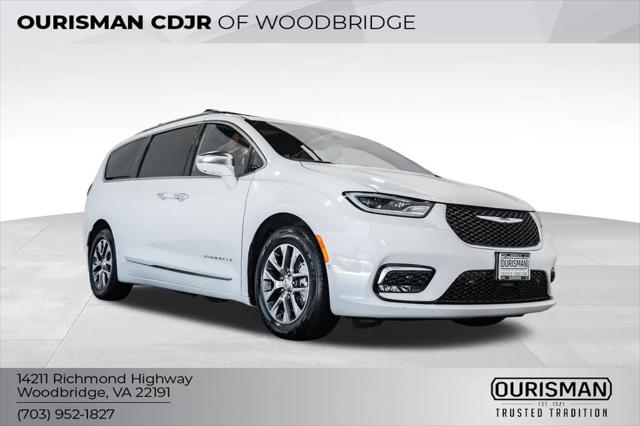 2024 Chrysler Pacifica Hybrid Pinnacle