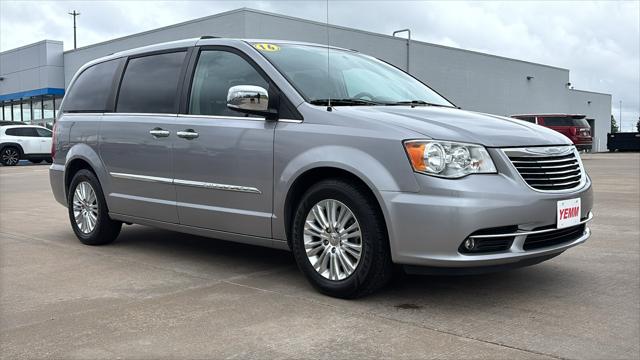 2016 Chrysler Town and Country Limited