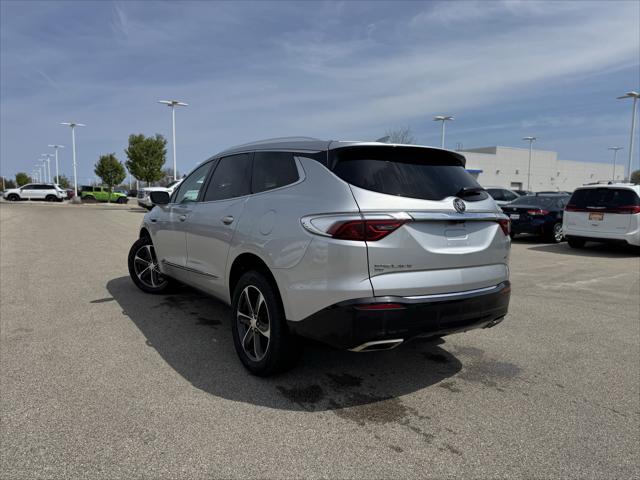 2022 Buick Enclave AWD Essence