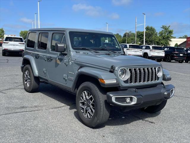 2024 Jeep Wrangler 4-Door Sahara 4x4