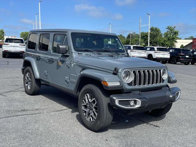 2024 Jeep Wrangler 4-Door Sahara 4x4