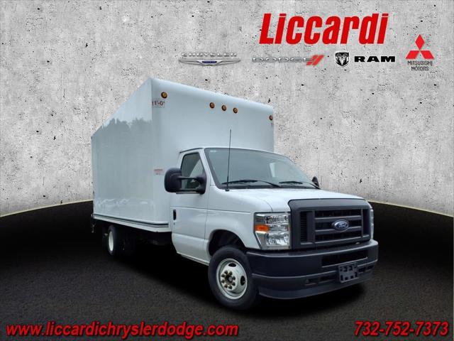 2024 Ford E-350 Cutaway Base