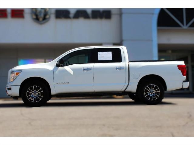 2021 Nissan TITAN Crew Cab SV 4x2