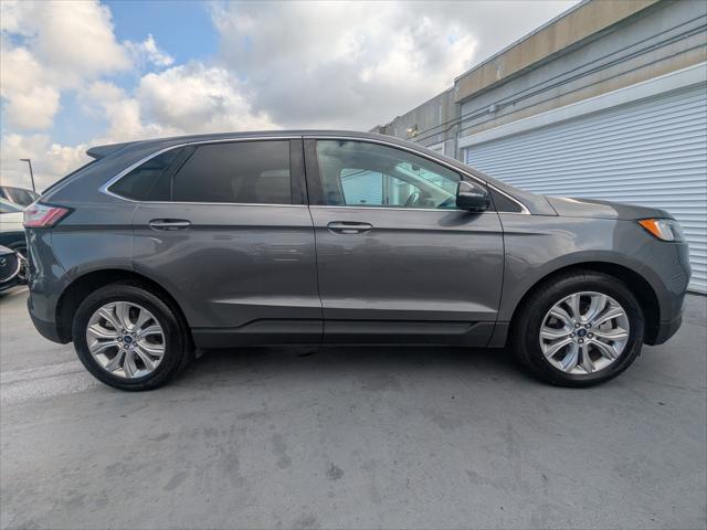 2022 Ford Edge Titanium