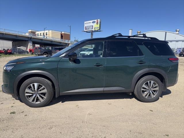 2022 Nissan Pathfinder SL 4WD