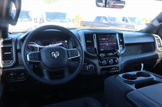 2025 RAM Ram 1500 RAM 1500 TRADESMAN QUAD CAB 4X4 64 BOX