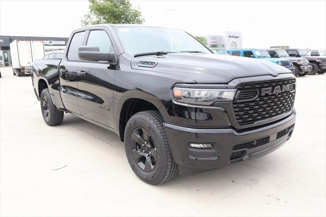 2025 RAM Ram 1500 RAM 1500 TRADESMAN QUAD CAB 4X4 64 BOX
