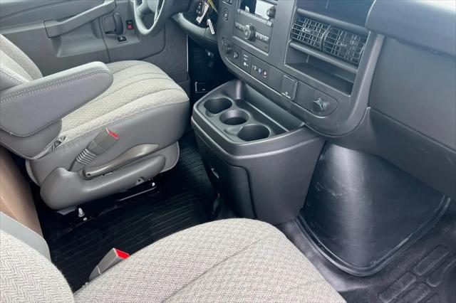 2025 GMC Savana Cargo RWD 2500 Regular Wheelbase Work Van