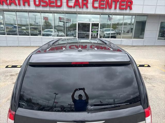 2015 Chrysler Town and Country Touring-L