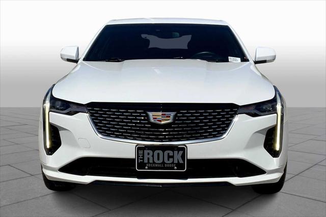 2022 Cadillac CT4 Luxury